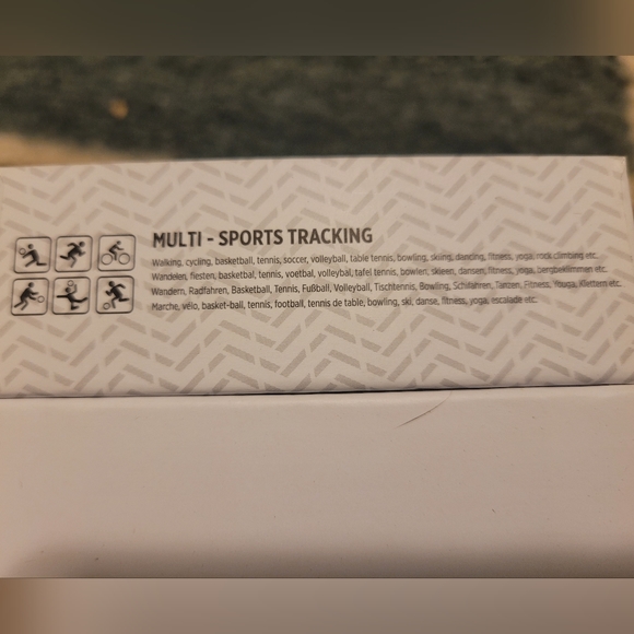 Activity tracker with touchscreen and heart rate monitor - Picture 4 of 4